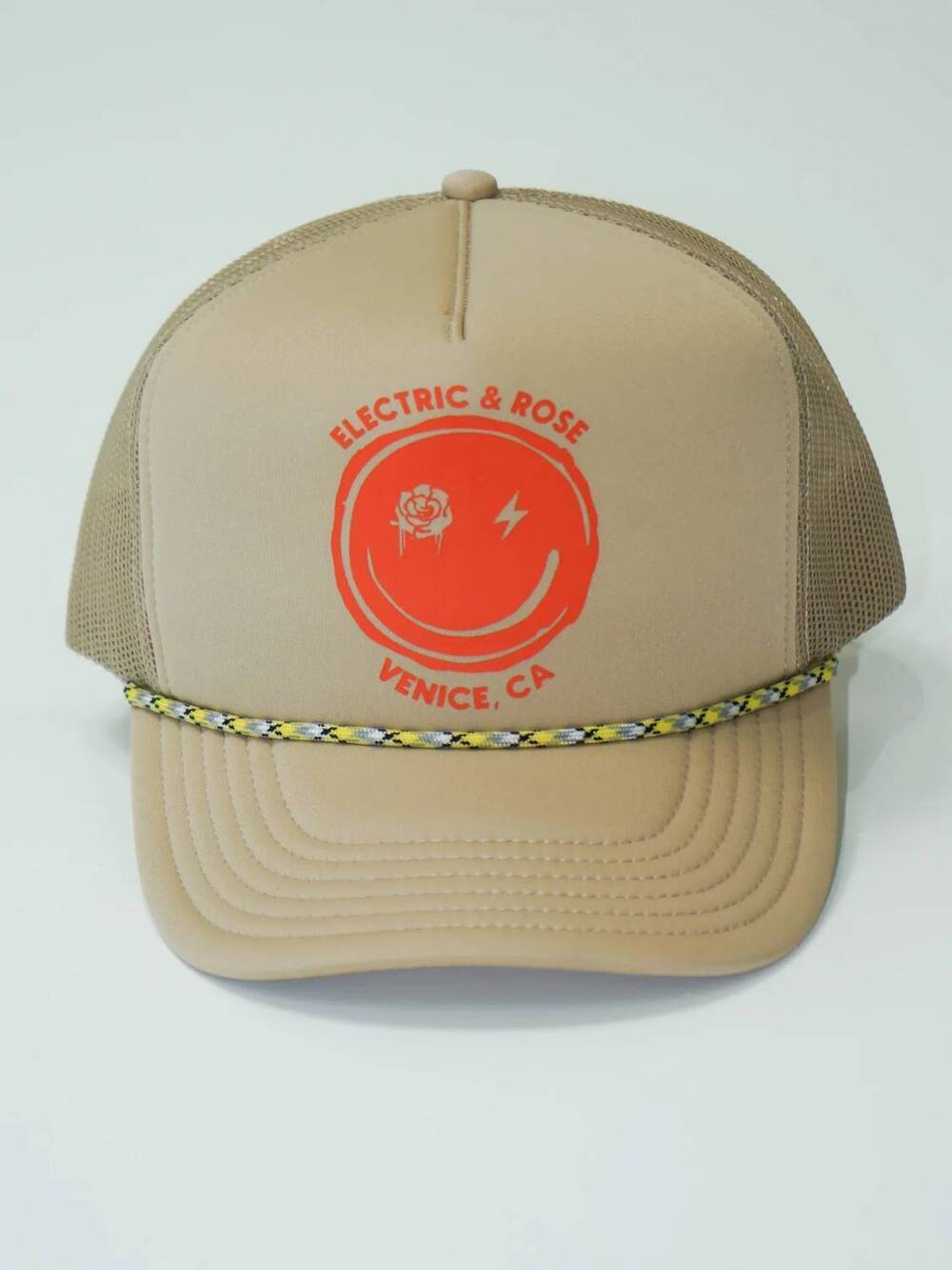 NEW ELECTRIC & ROSE smiley trucker hat in beige/orange